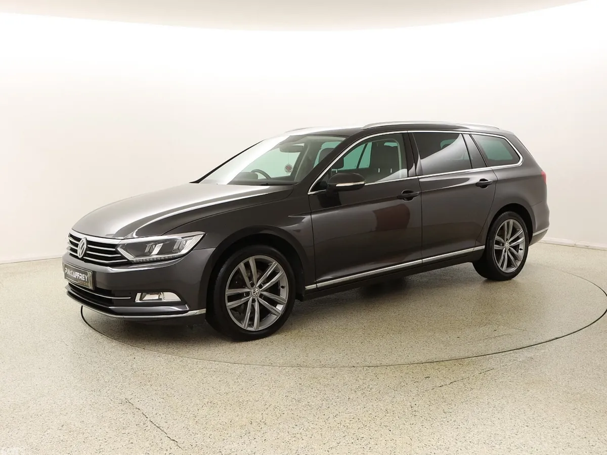 Volkswagen Passat Estate, Diesel, 2019, Grey
