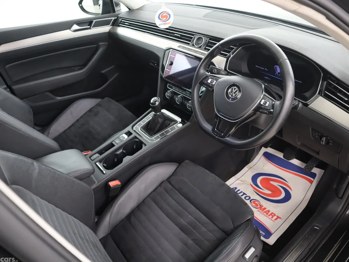Volkswagen Passat Estate, Diesel, 2019, Grey