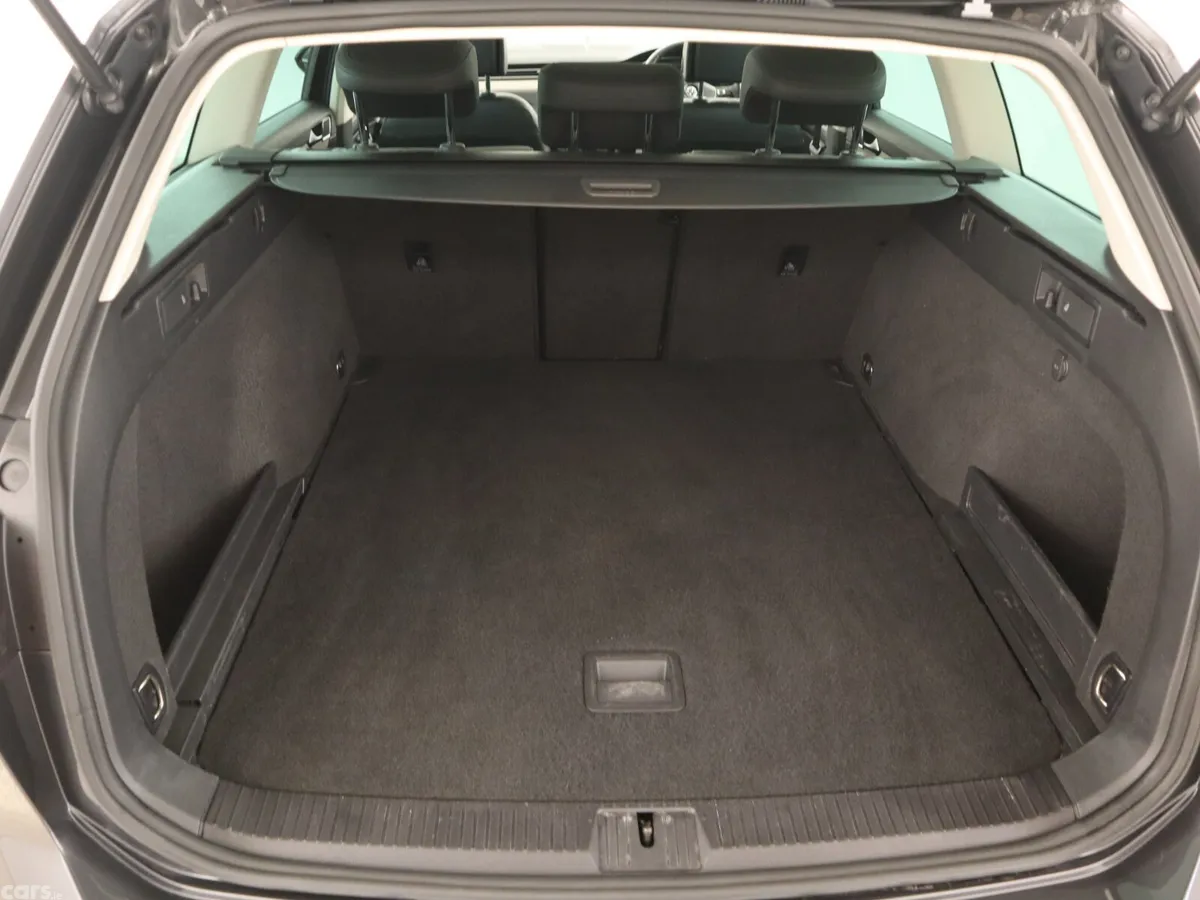 Volkswagen Passat Estate, Diesel, 2019, Grey