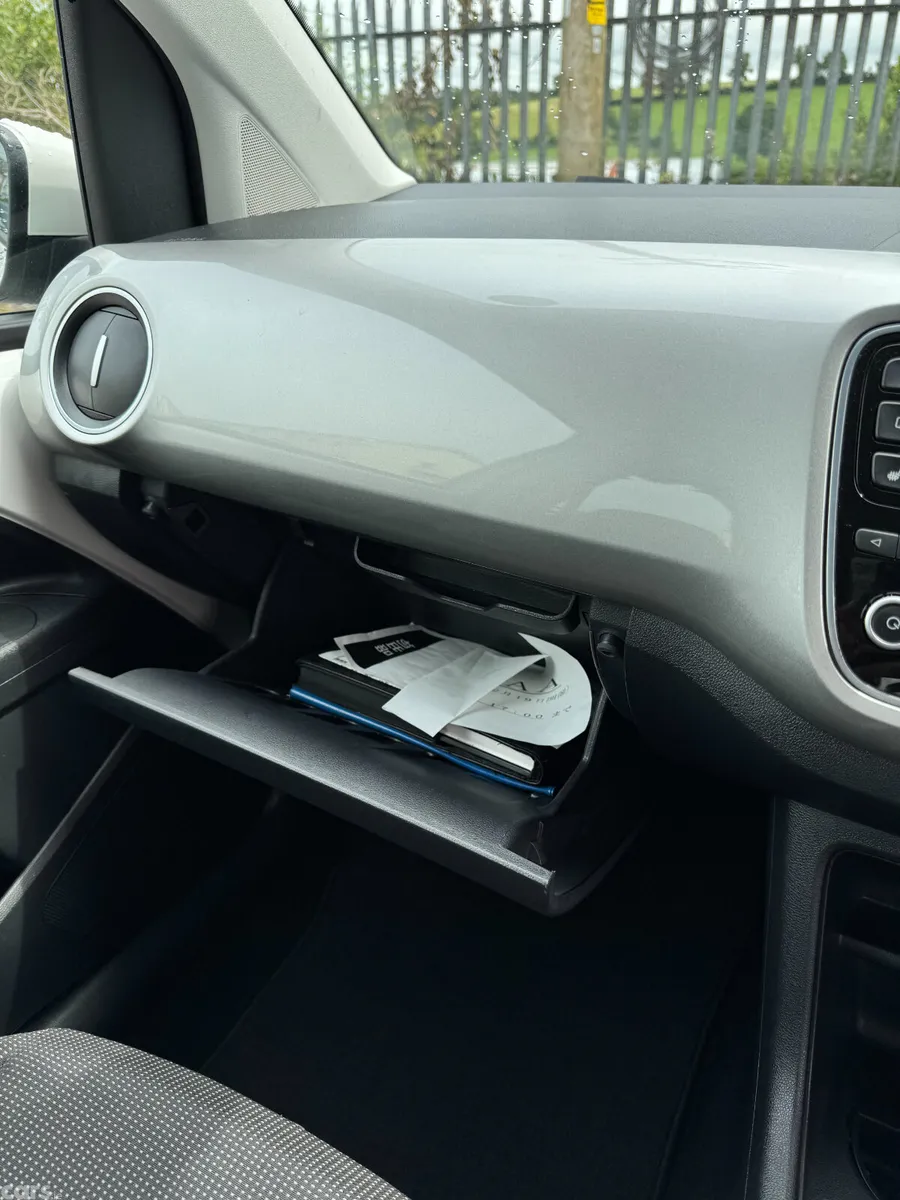 Volkswagen up! Hatchback, Petrol, 2015, White