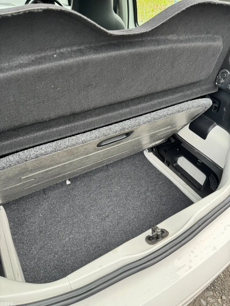 Volkswagen up! Hatchback, Petrol, 2015, White
