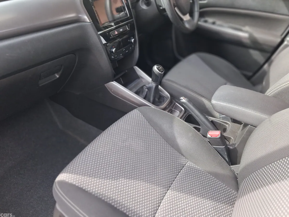 Suzuki Vitara SUV, Petrol, 2019, Grey