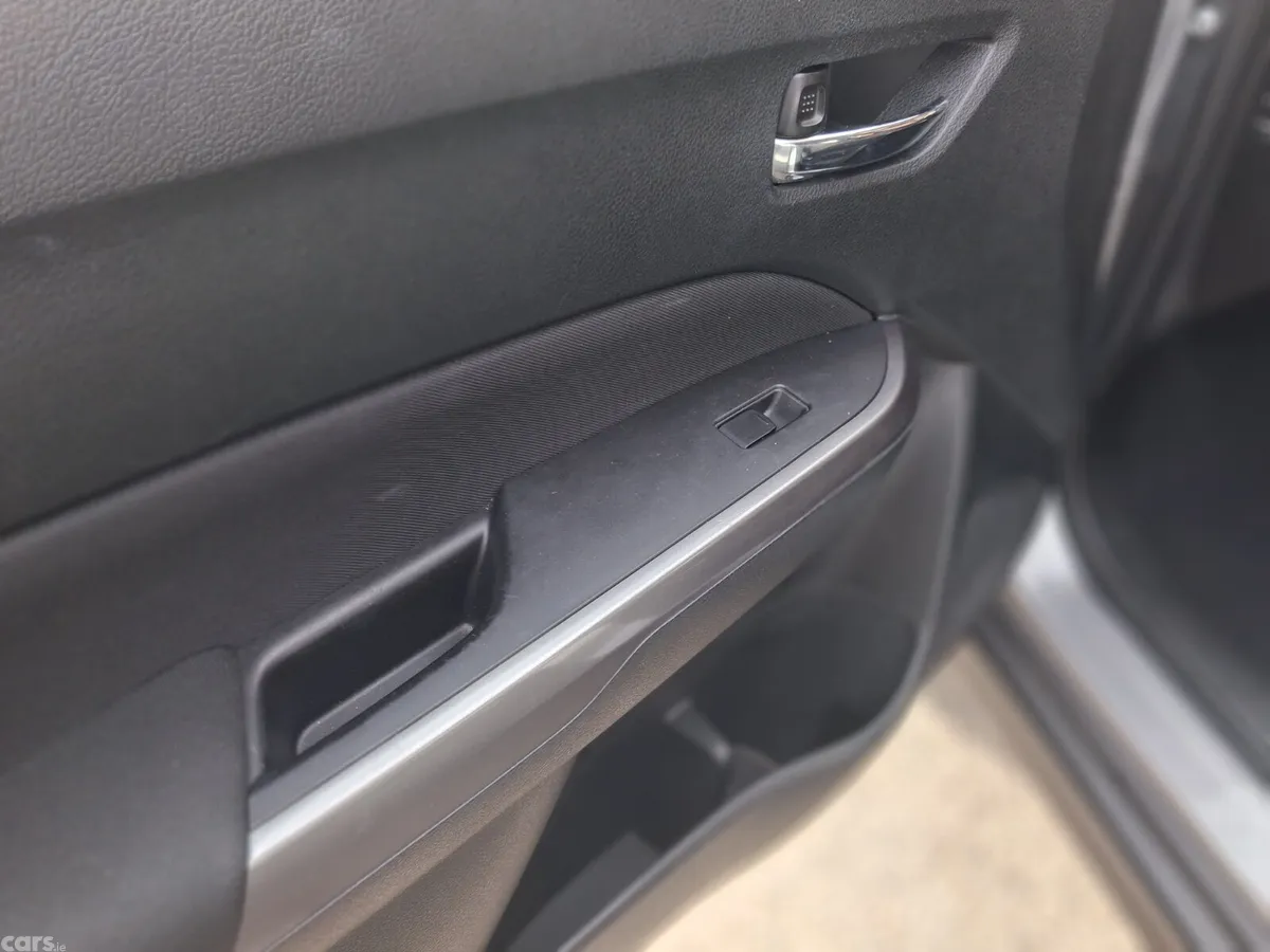 Suzuki Vitara SUV, Petrol, 2019, Grey