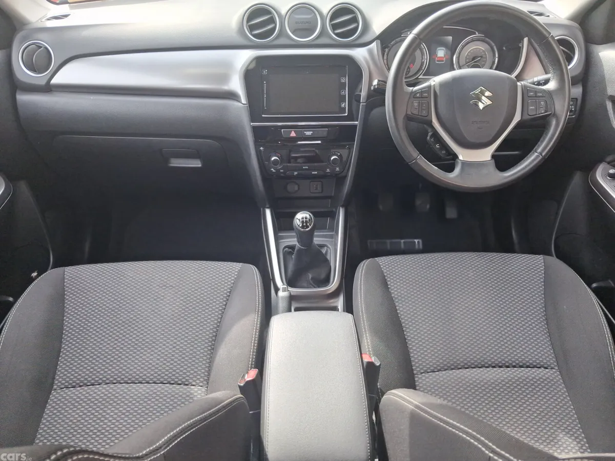 Suzuki Vitara SUV, Petrol, 2019, Grey