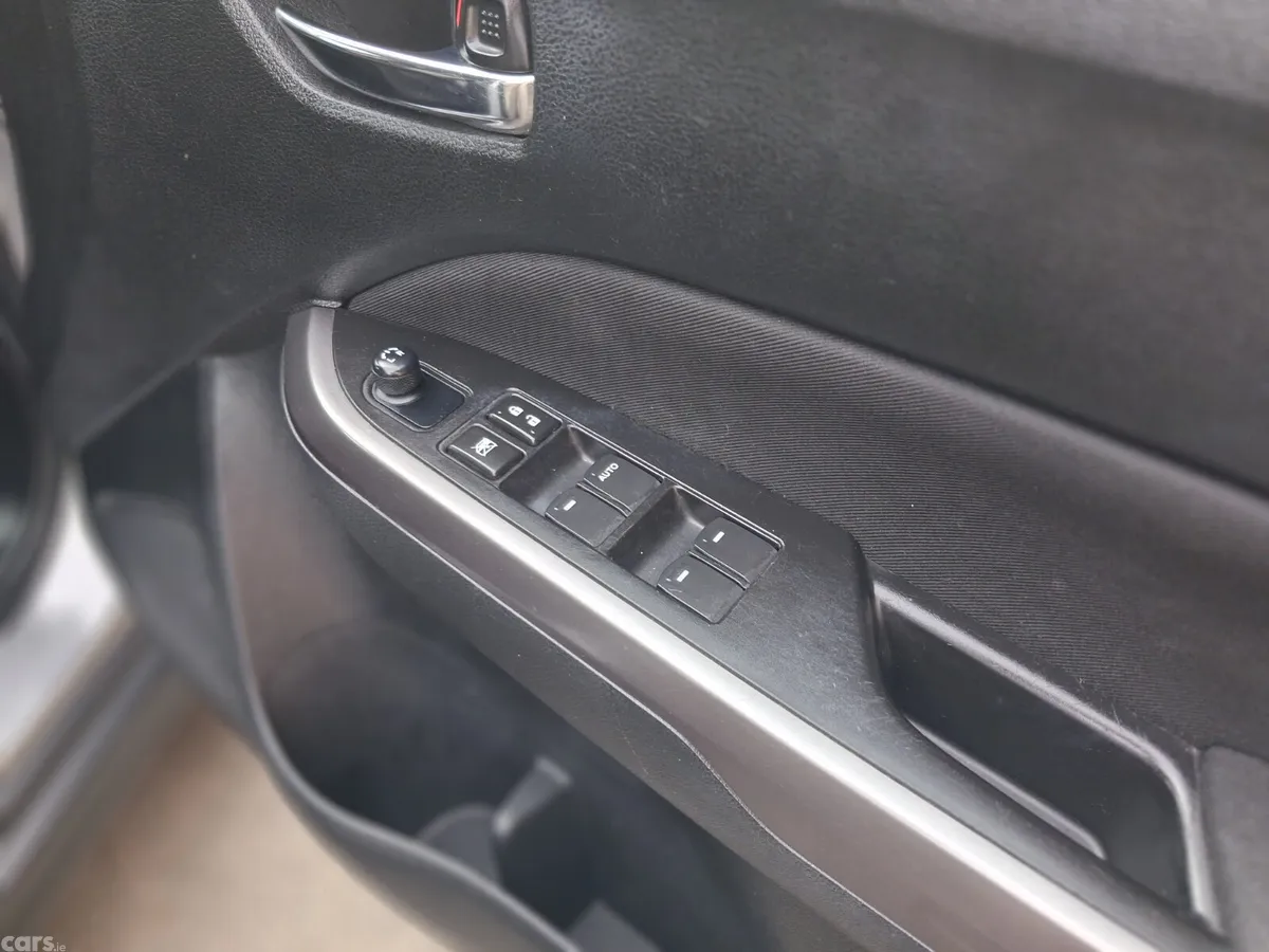 Suzuki Vitara SUV, Petrol, 2019, Grey