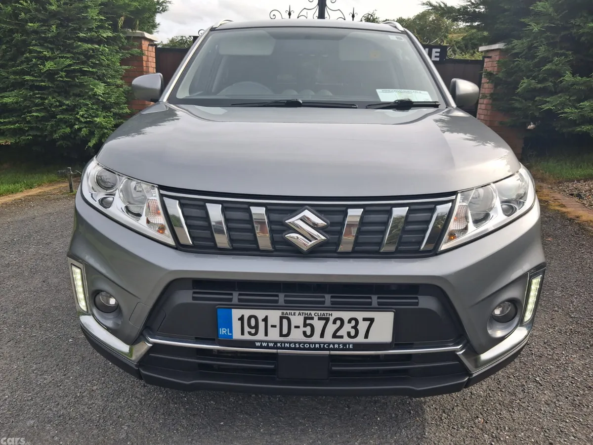 Suzuki Vitara SUV, Petrol, 2019, Grey