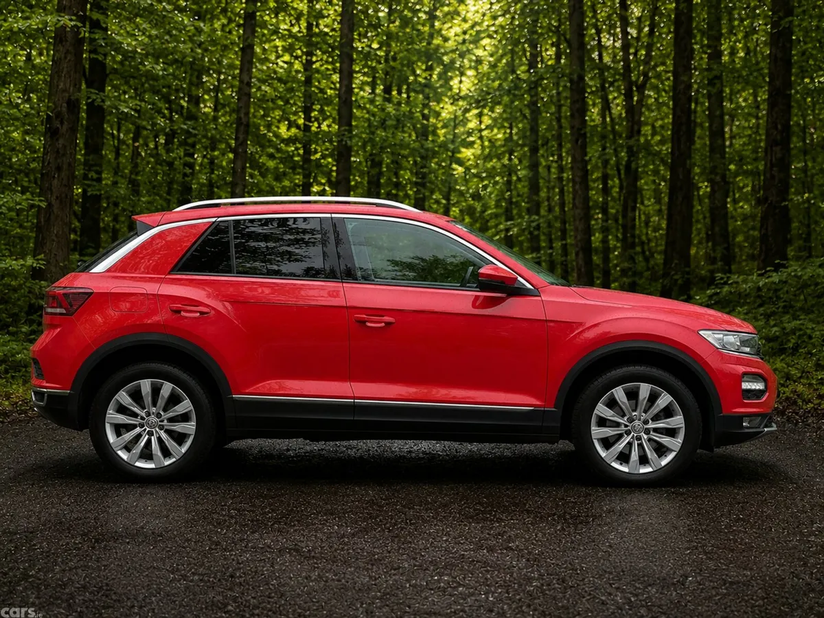 Volkswagen T-Roc SUV, Petrol, 2018, Red