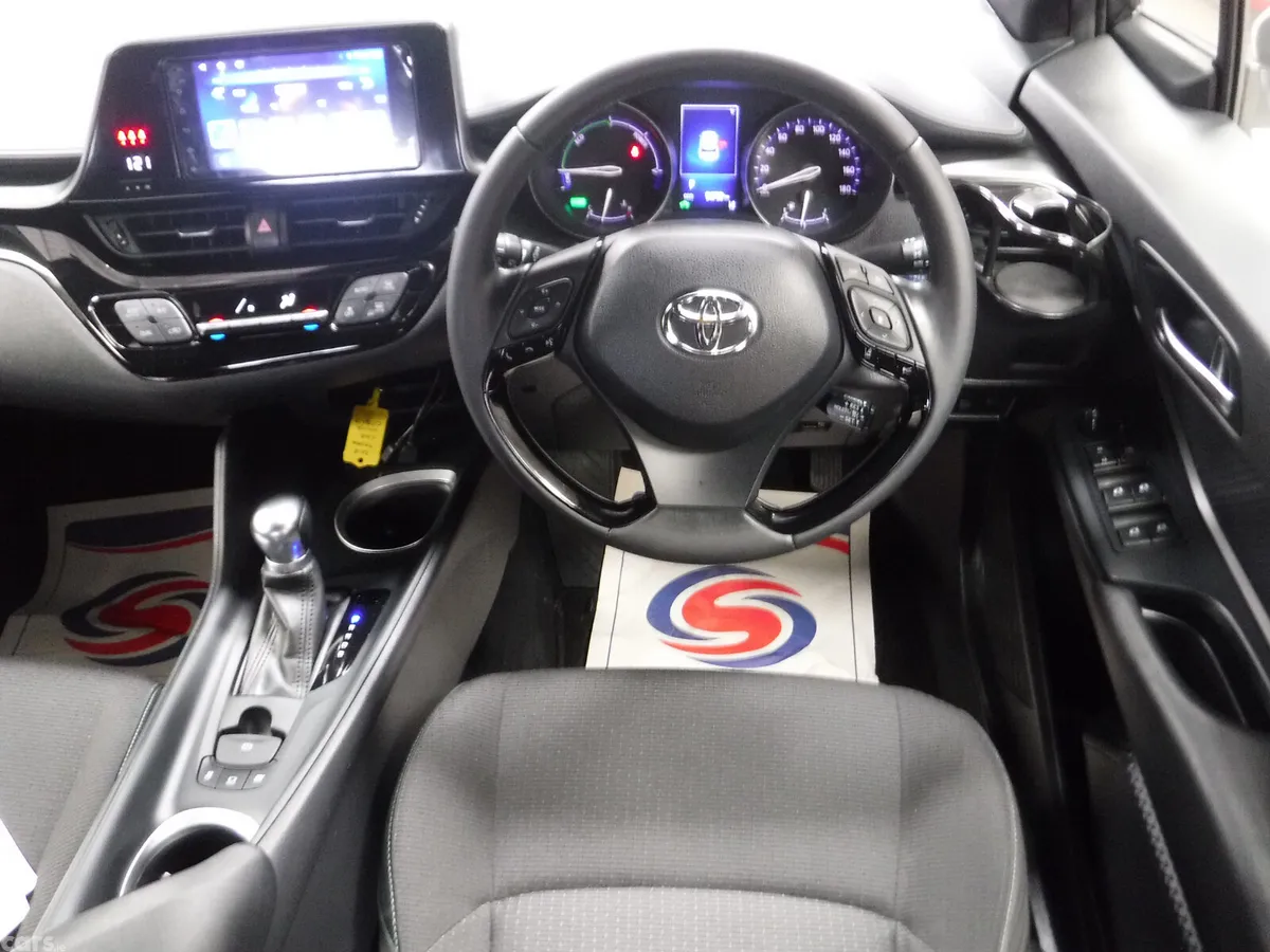 Toyota C-HR Hatchback, Petrol Hybrid, 2018, White