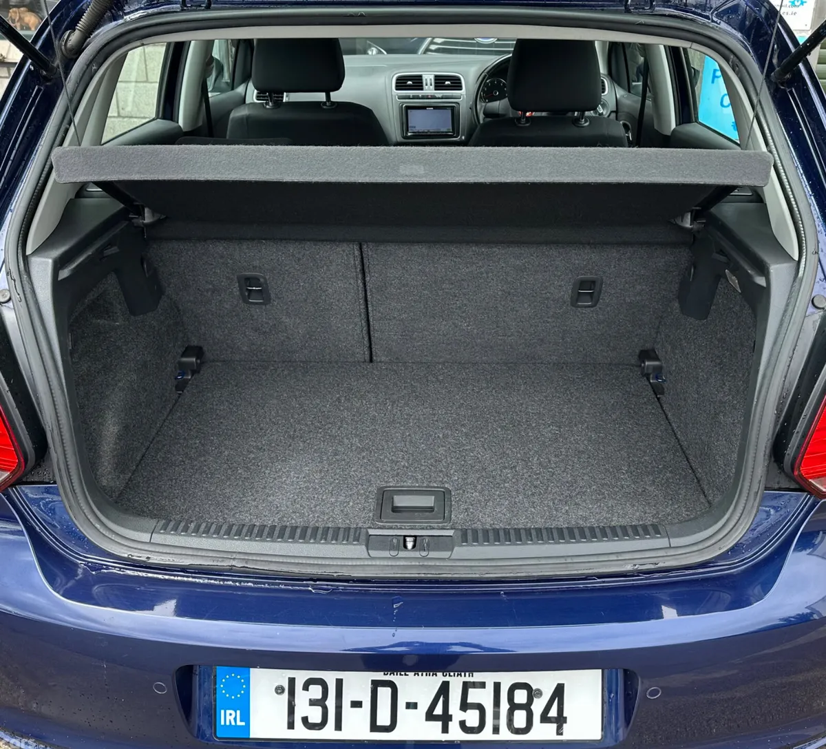 Volkswagen Polo Hatchback, Petrol, 2013, Blue