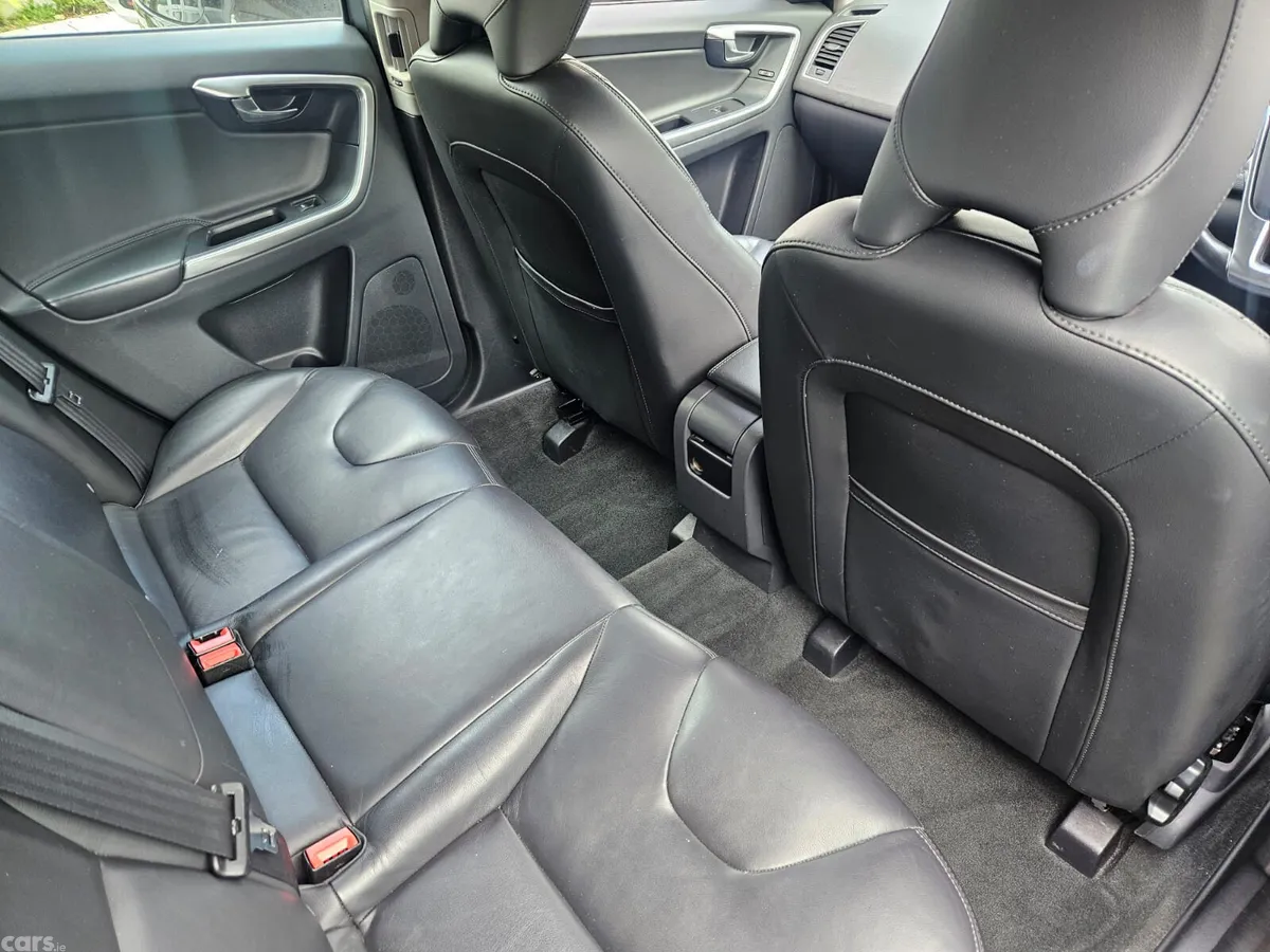 Volvo XC60 SUV, Diesel, 2017, Grey