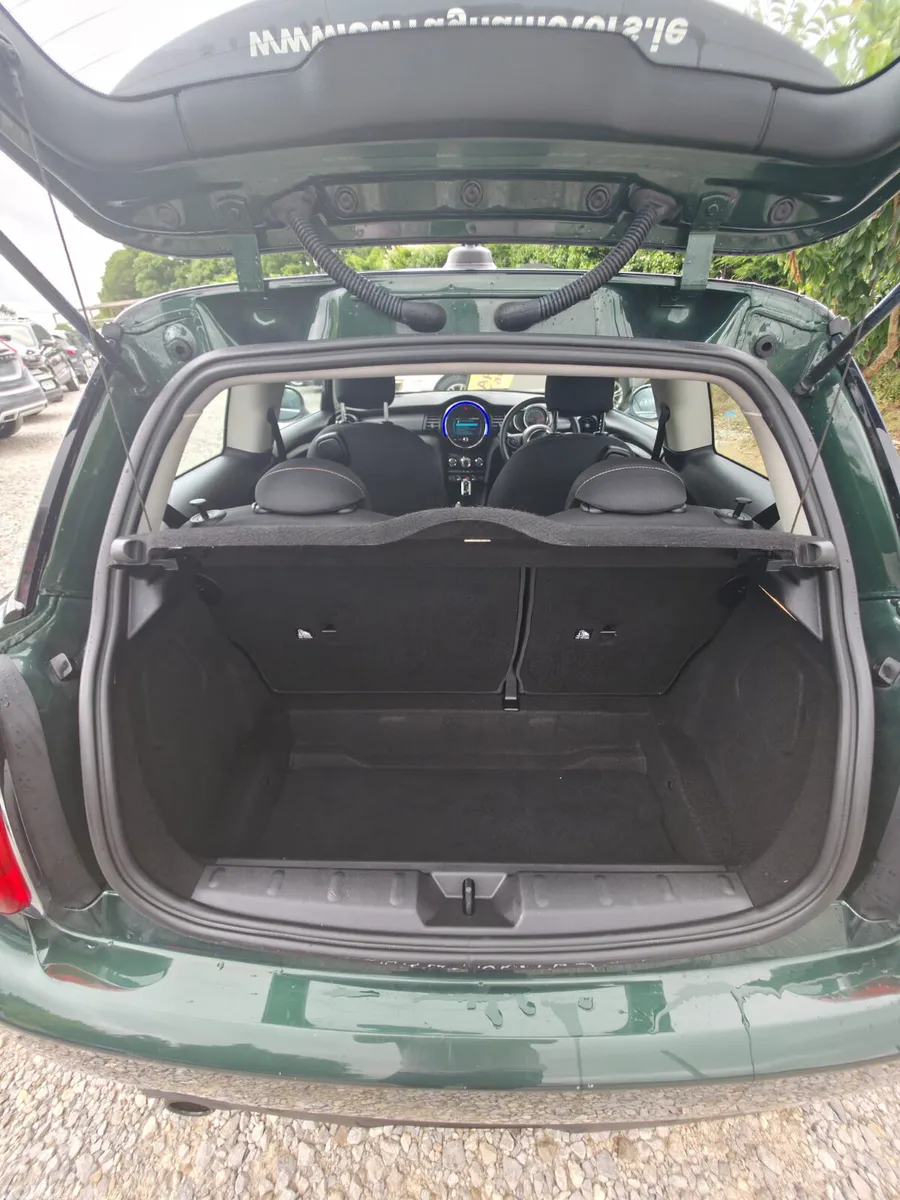 Mini Cooper Hatchback, Diesel, 2018, Green