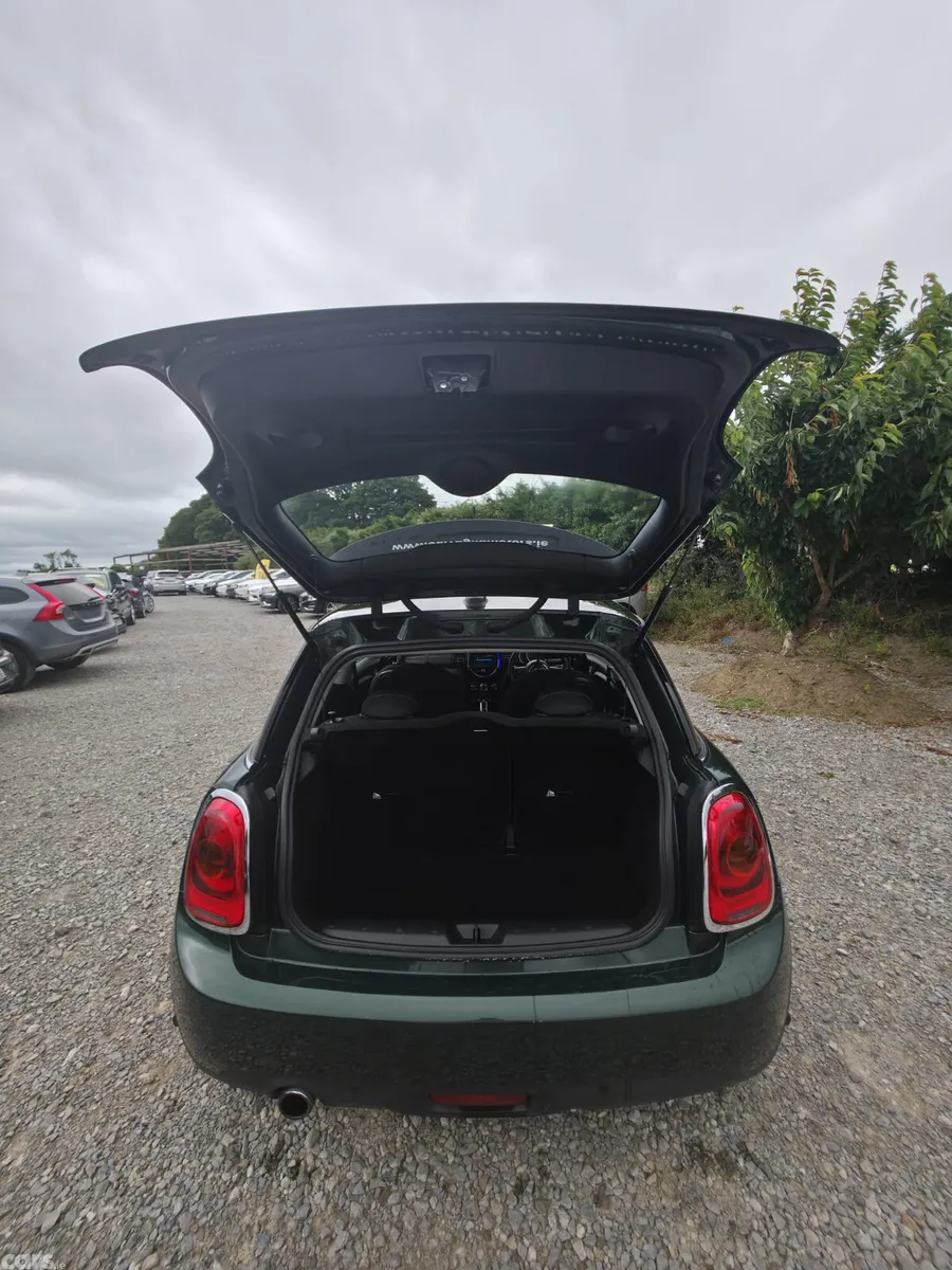 Mini Cooper Hatchback, Diesel, 2018, Green