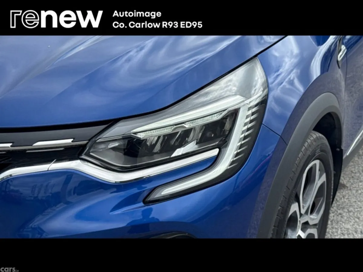 Renault Captur Hatchback, Petrol, 2022, Blue