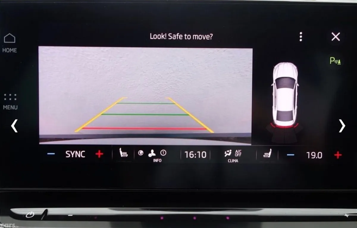 Skoda Octavia Saloon, Diesel, 2022, White