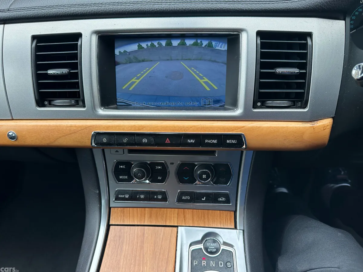 Jaguar XF Saloon, Diesel, 2013, Blue