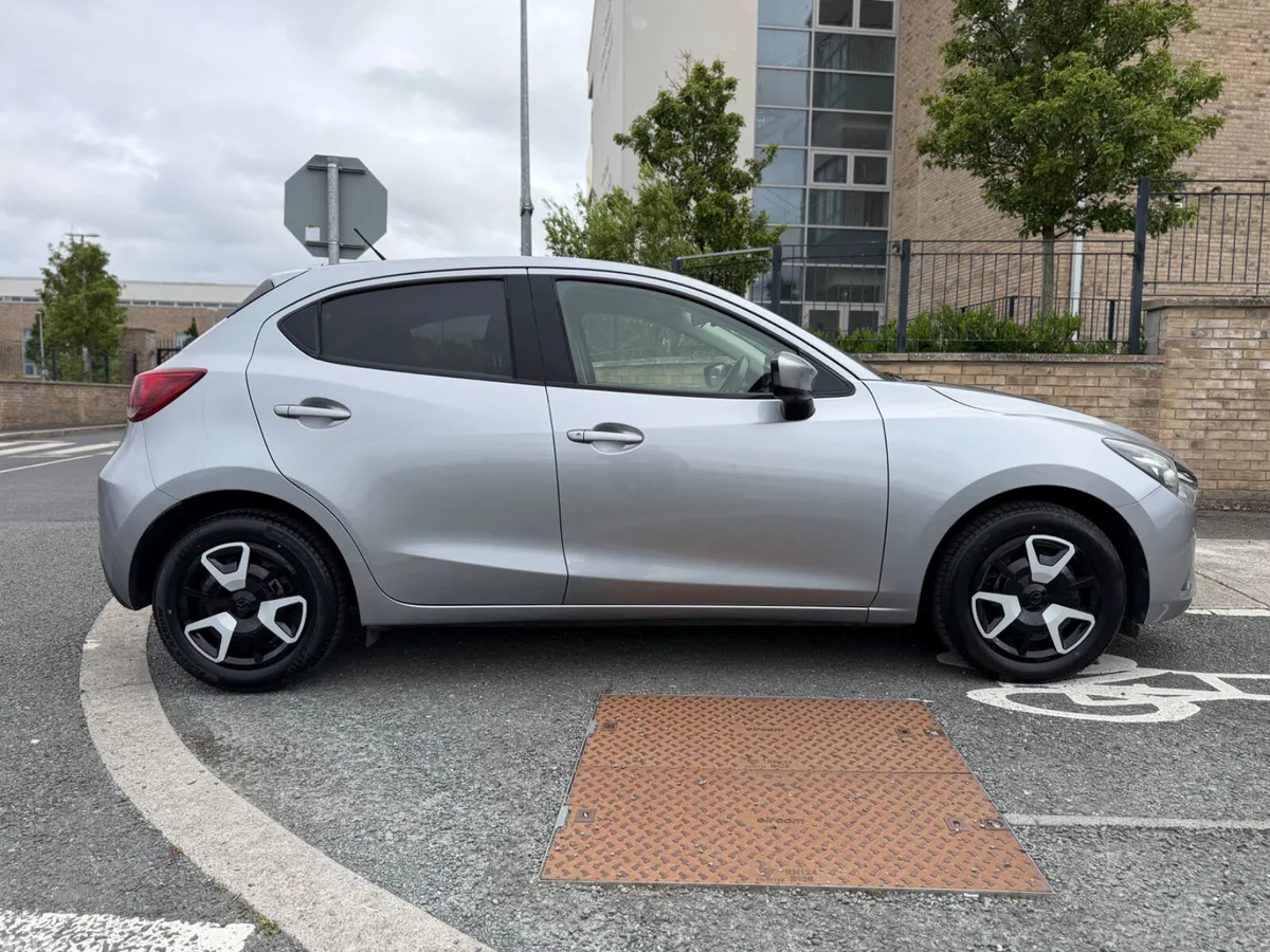 Mazda Demio MPV, Petrol, 2016, Grey