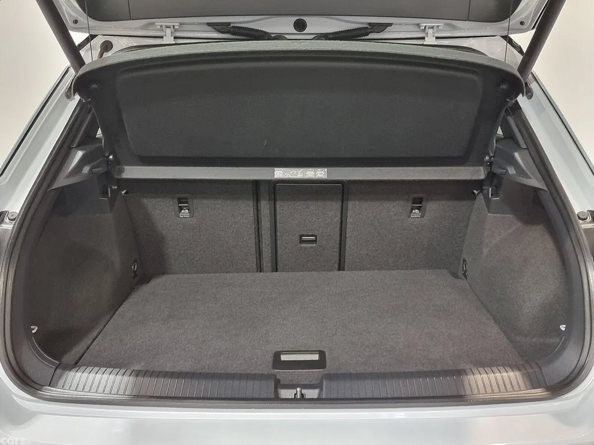 Volkswagen T-Roc SUV, Diesel, 2021, White