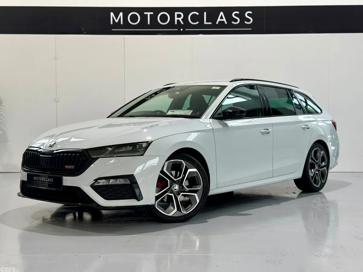 Skoda Octavia Estate, Diesel, 2023, White