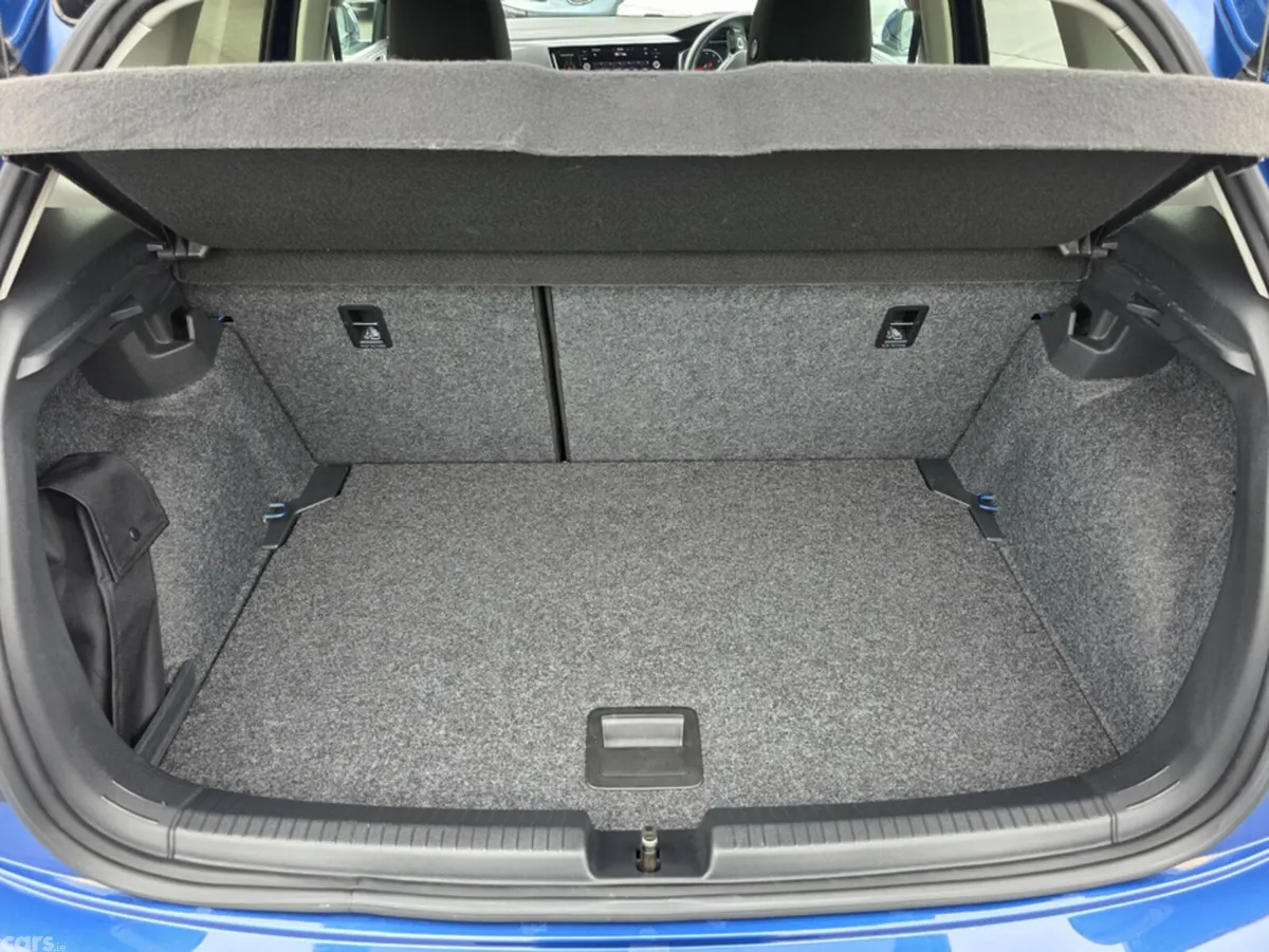 Volkswagen Polo Hatchback, Petrol, 2020, Blue