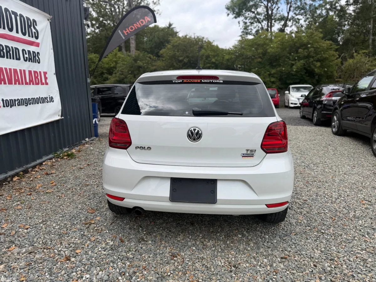 Volkswagen Polo Hatchback, Petrol, 2015, White