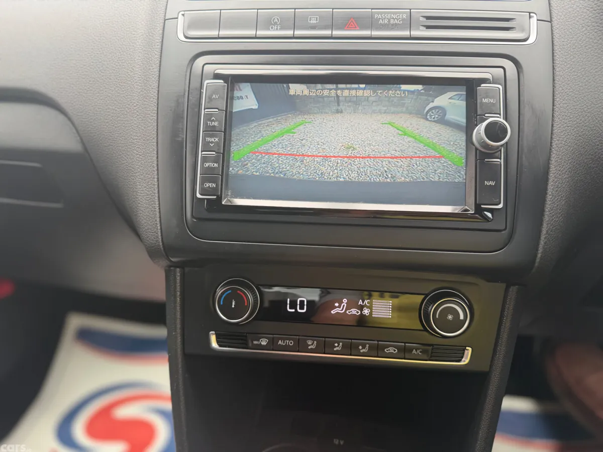 Volkswagen Polo Hatchback, Petrol, 2015, White