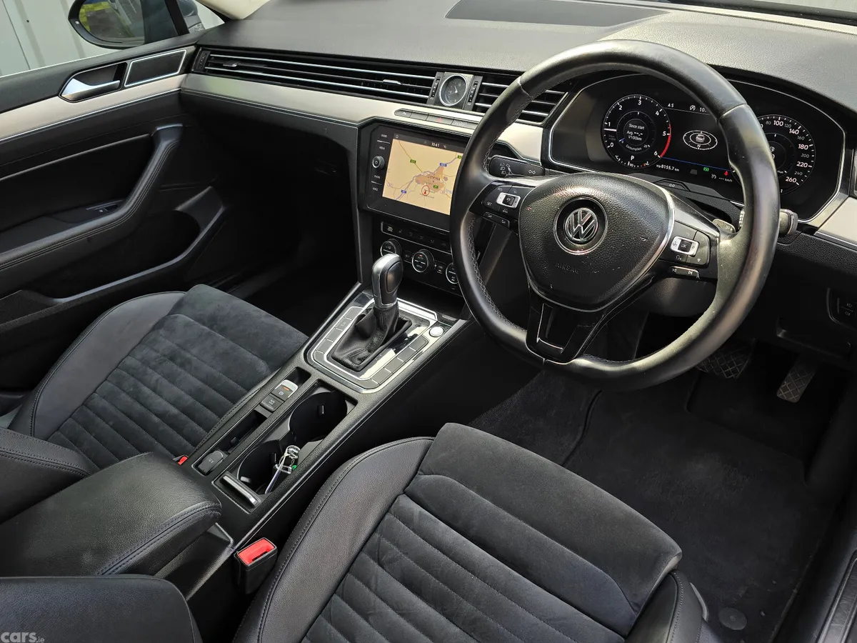 Volkswagen Passat Saloon, Diesel, 2018, Grey
