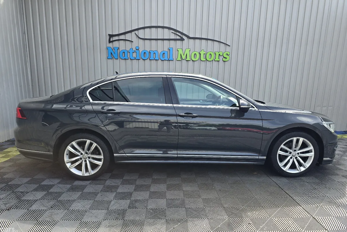 Volkswagen Passat Saloon, Diesel, 2018, Grey