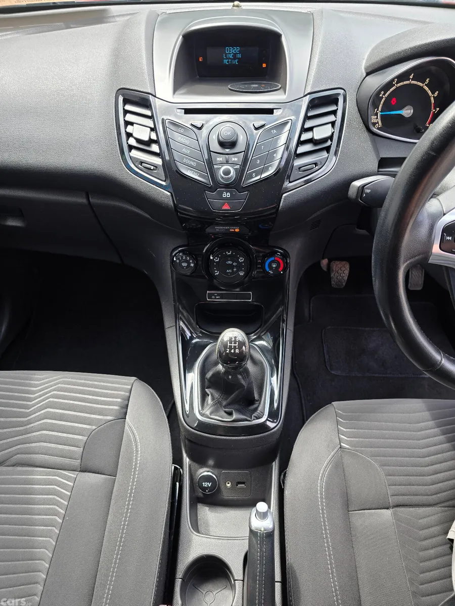 Ford Fiesta Hatchback, Petrol, 2014, Red