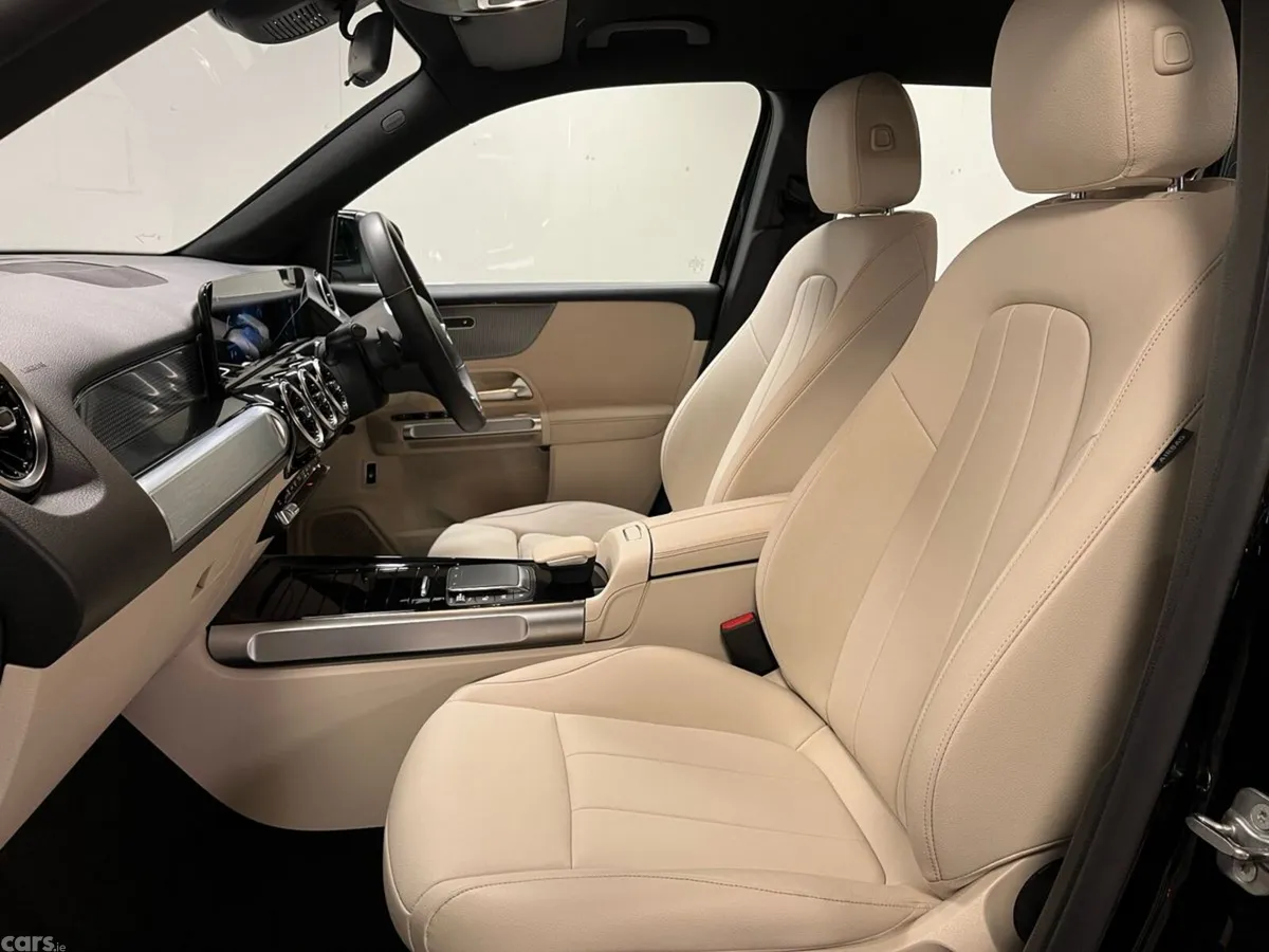 Mercedes-Benz GLB SUV, Petrol, 2023, Black