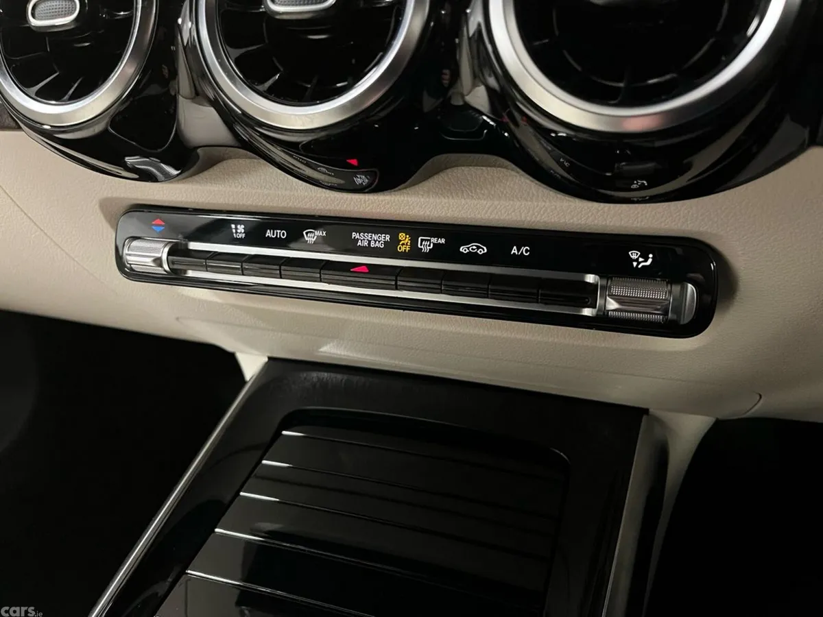 Mercedes-Benz GLB SUV, Petrol, 2023, Black