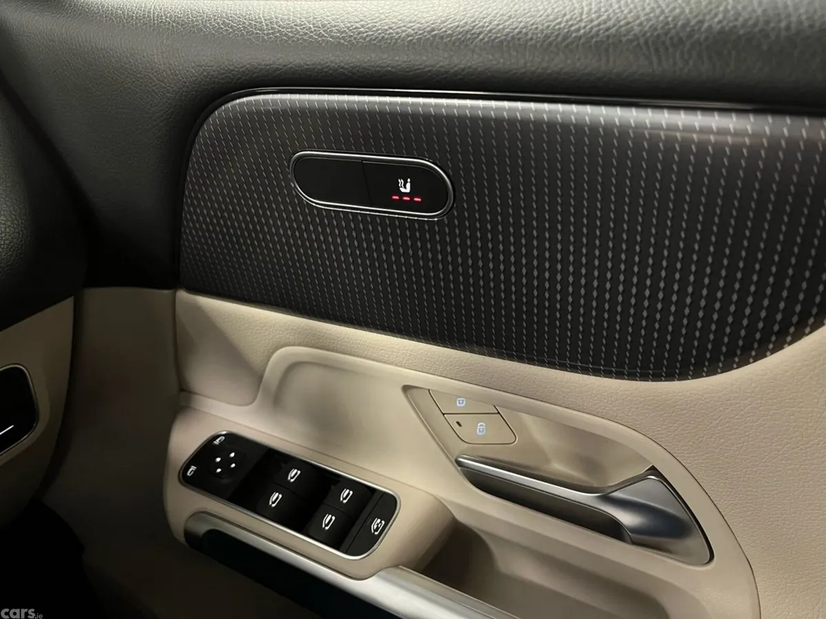 Mercedes-Benz GLB SUV, Petrol, 2023, Black