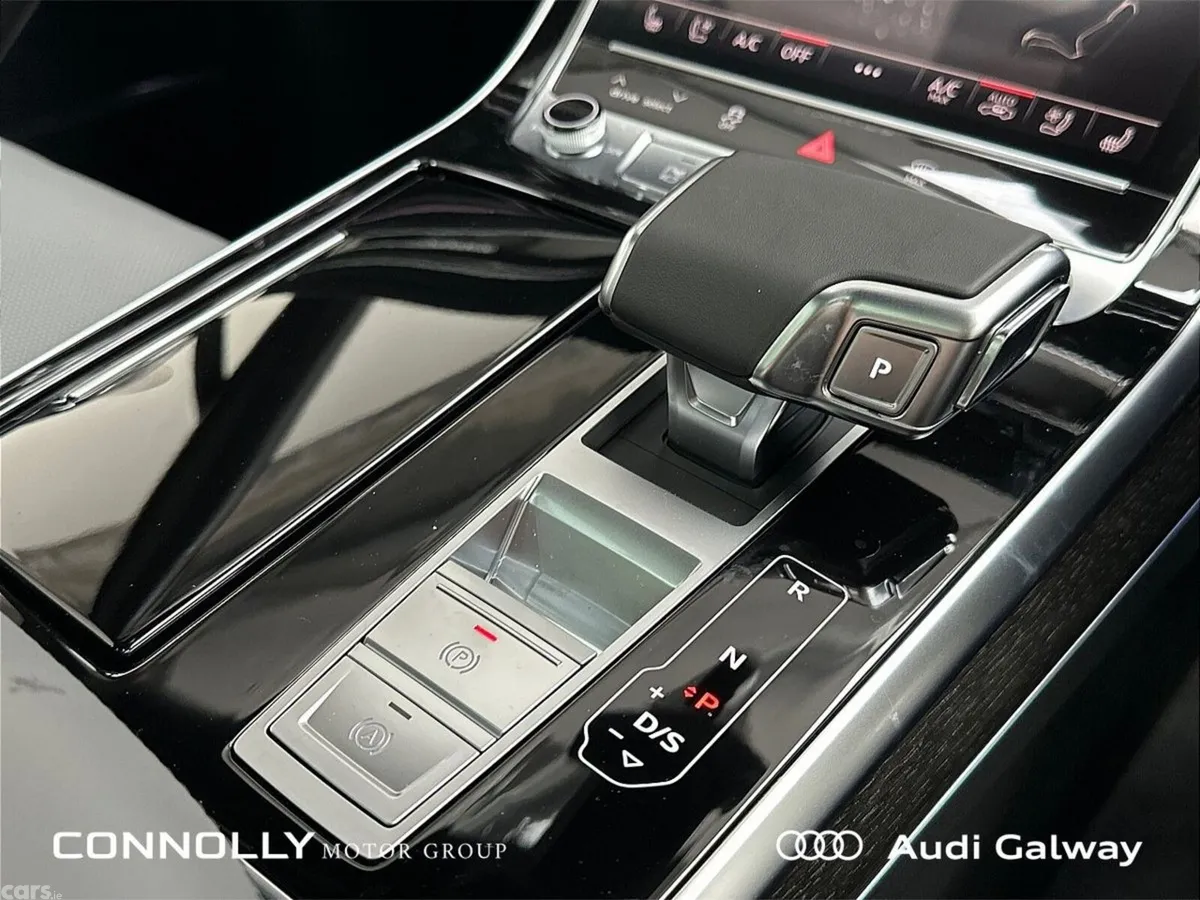 Audi Q7 SUV, Petrol Plug-in Hybrid, 2026, Blue