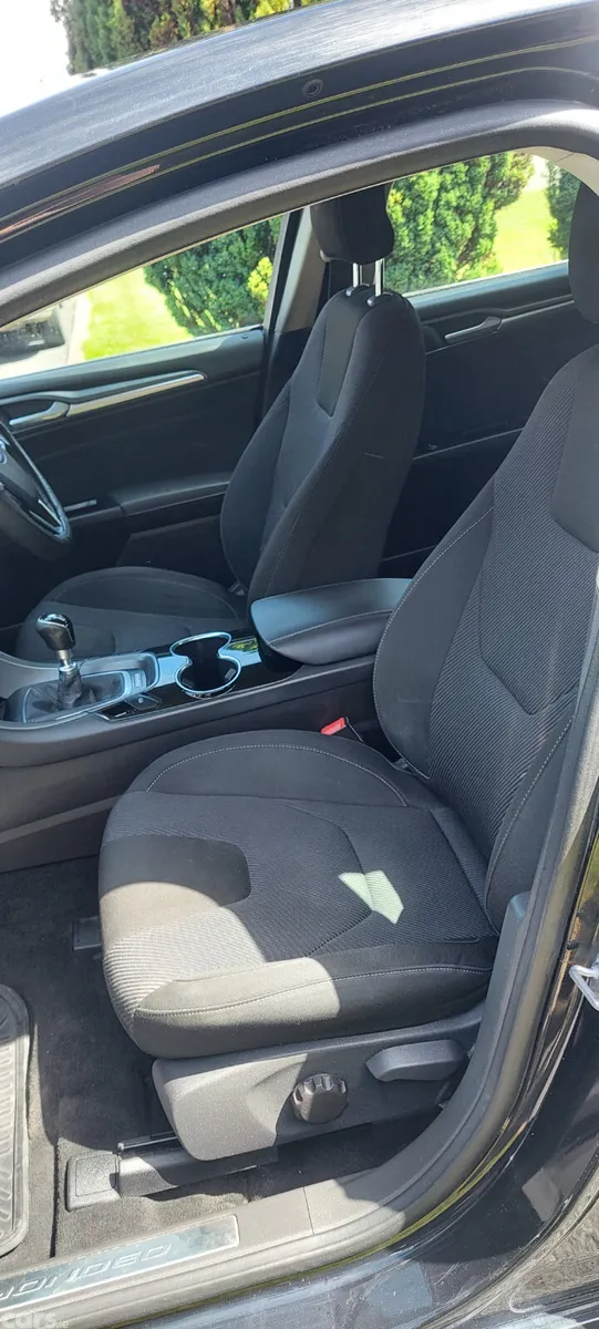 Ford Mondeo Hatchback, Diesel, 2015, Black