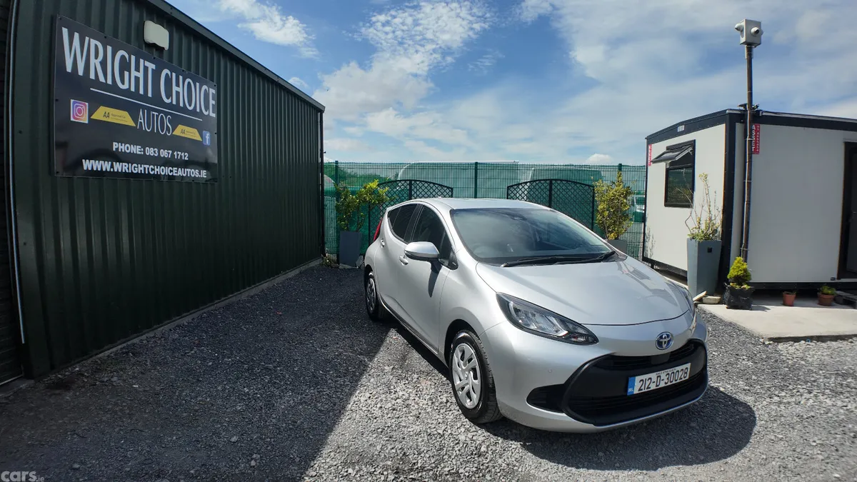 Toyota Aqua Hatchback, Petrol Hybrid, 2021, Silver