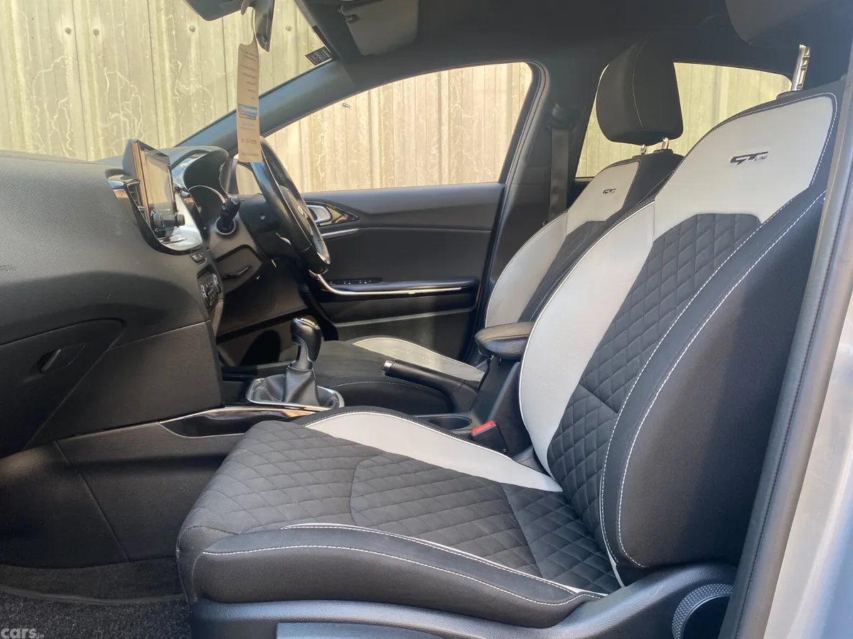 Kia Ceed Hatchback, Petrol, 2021, Grey