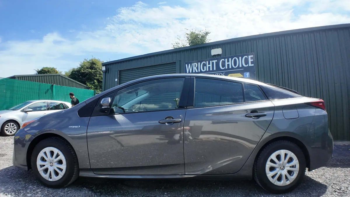 Toyota Prius Hatchback, Petrol Hybrid, 2020, Grey