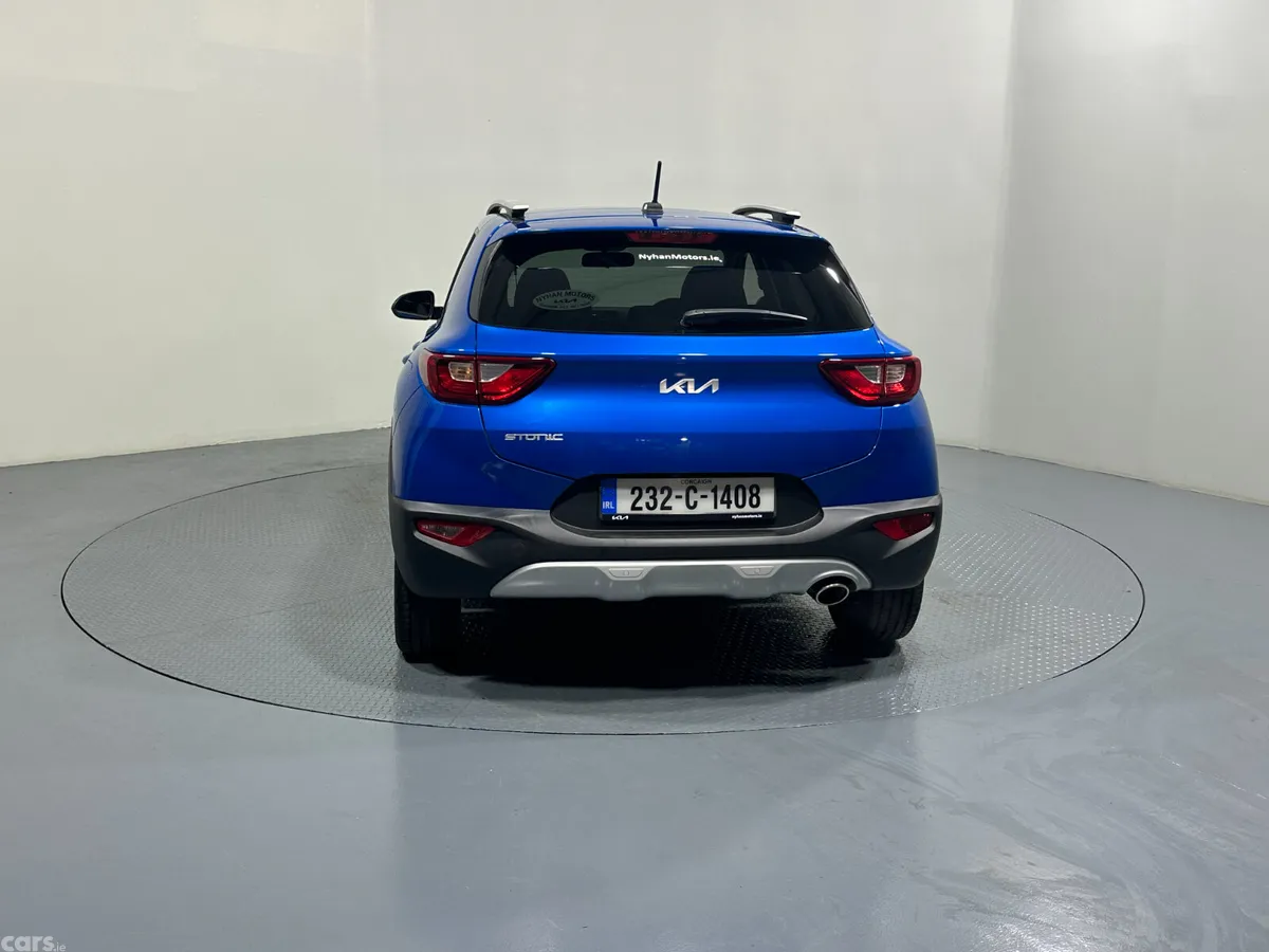 Kia Stonic Estate/Jeep, Petrol, 2023, Blue