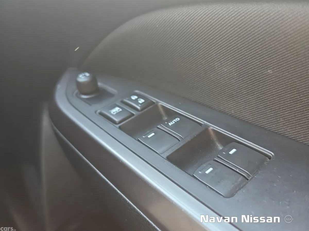 Suzuki Vitara SUV, Petrol Hybrid, 2023, Grey