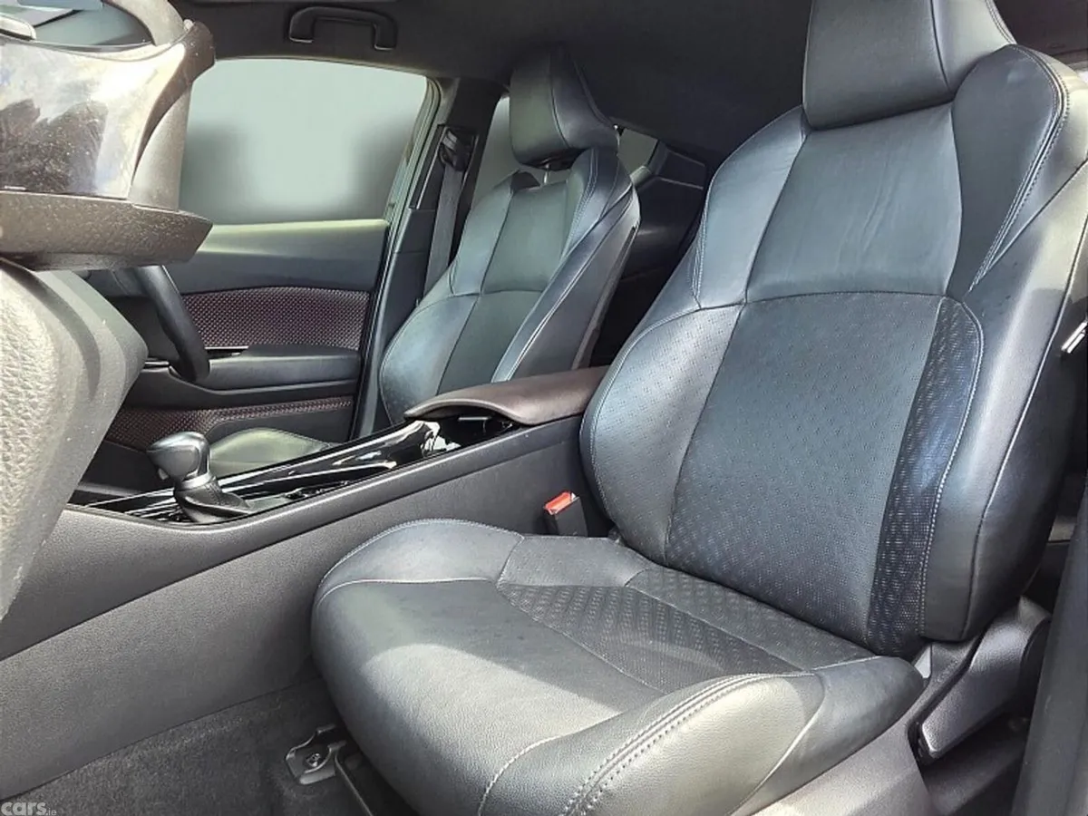 Toyota C-HR SUV, Petrol Hybrid, 2019, Black