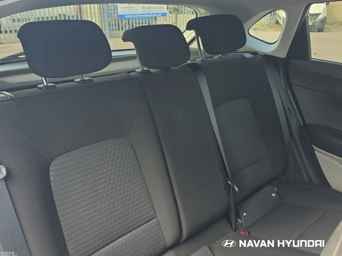 Hyundai i20 Hatchback, Petrol, 2023, White