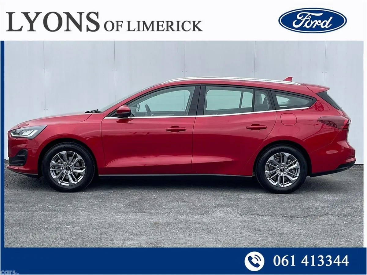 Ford Focus Estate, Petrol, 2022, Red