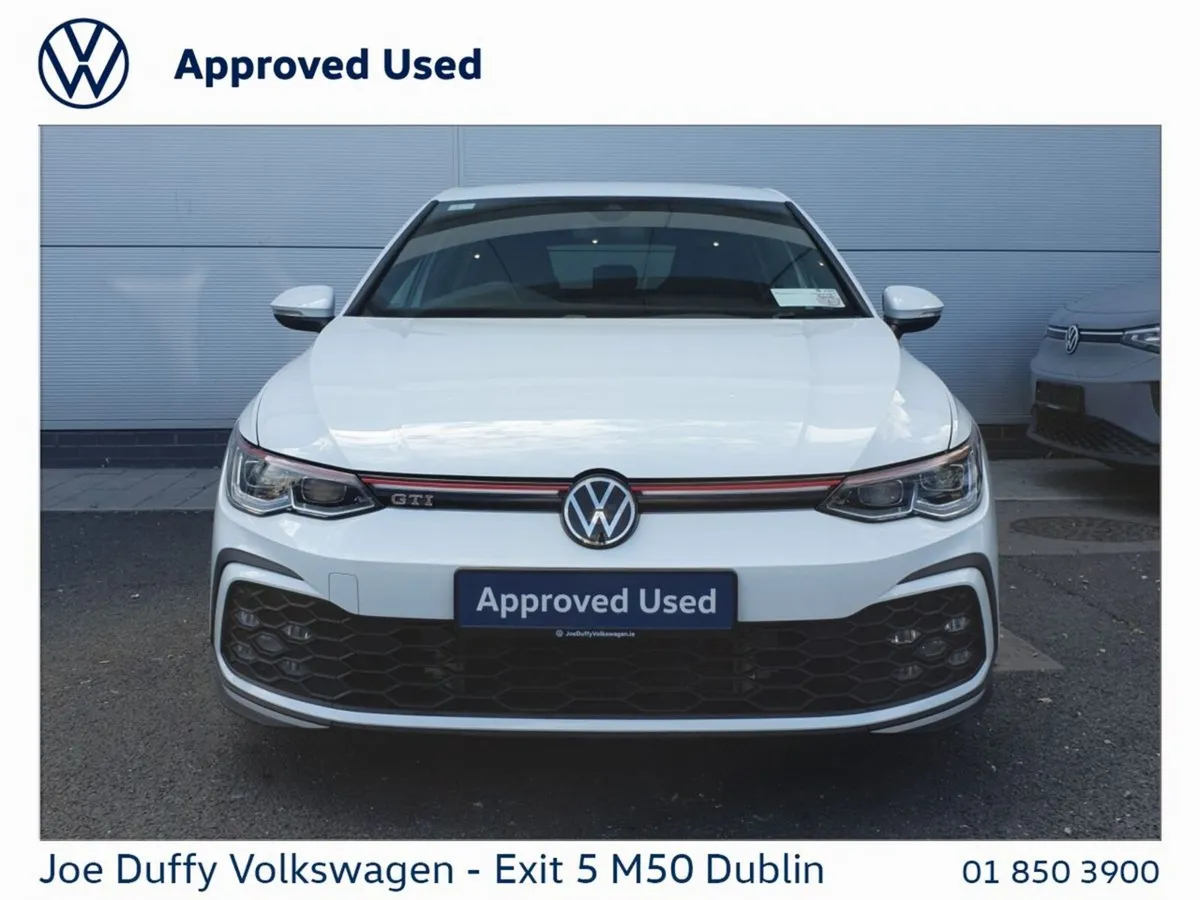 Volkswagen Golf Estate, Petrol, 2022, White