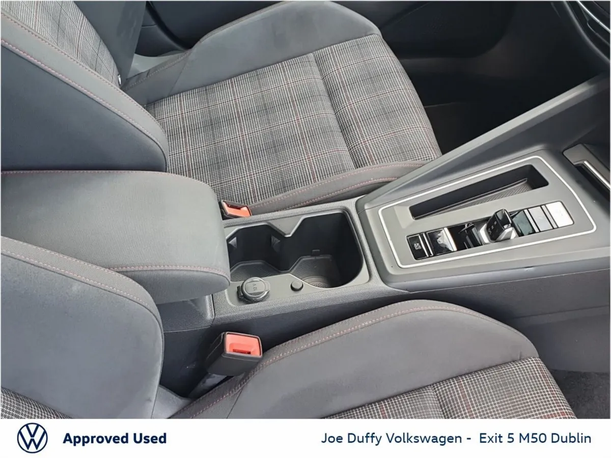 Volkswagen Golf Estate, Petrol, 2022, White