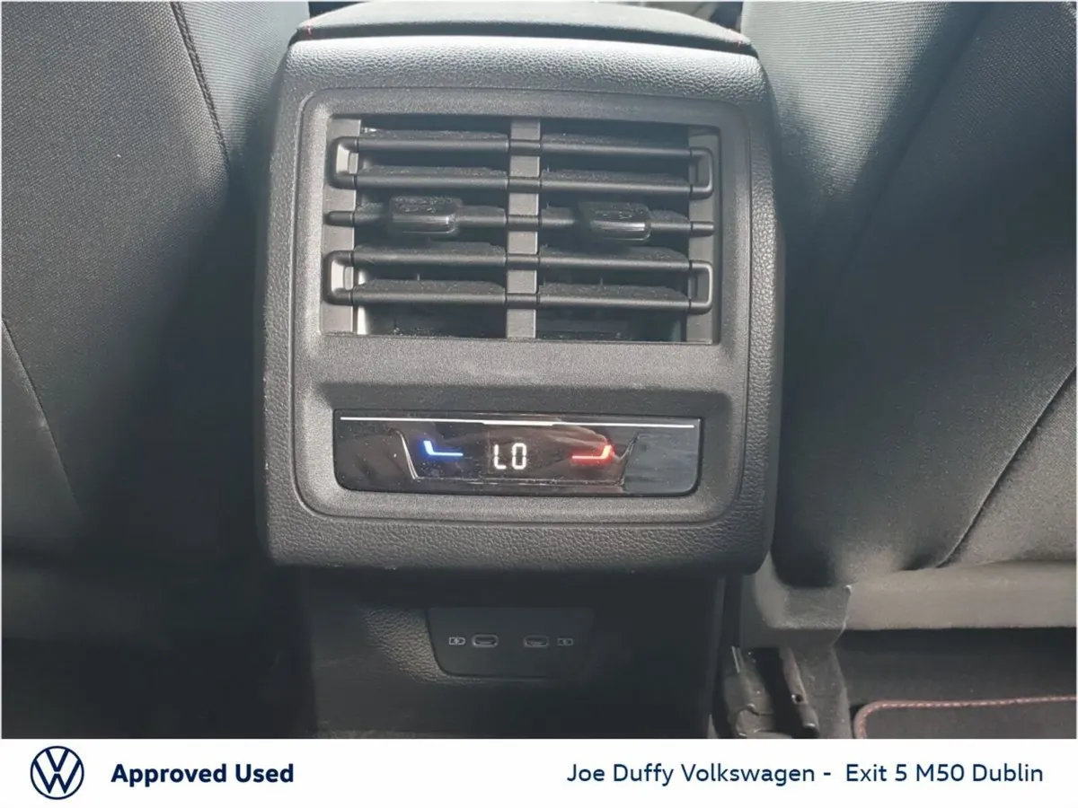 Volkswagen Golf Estate, Petrol, 2022, White