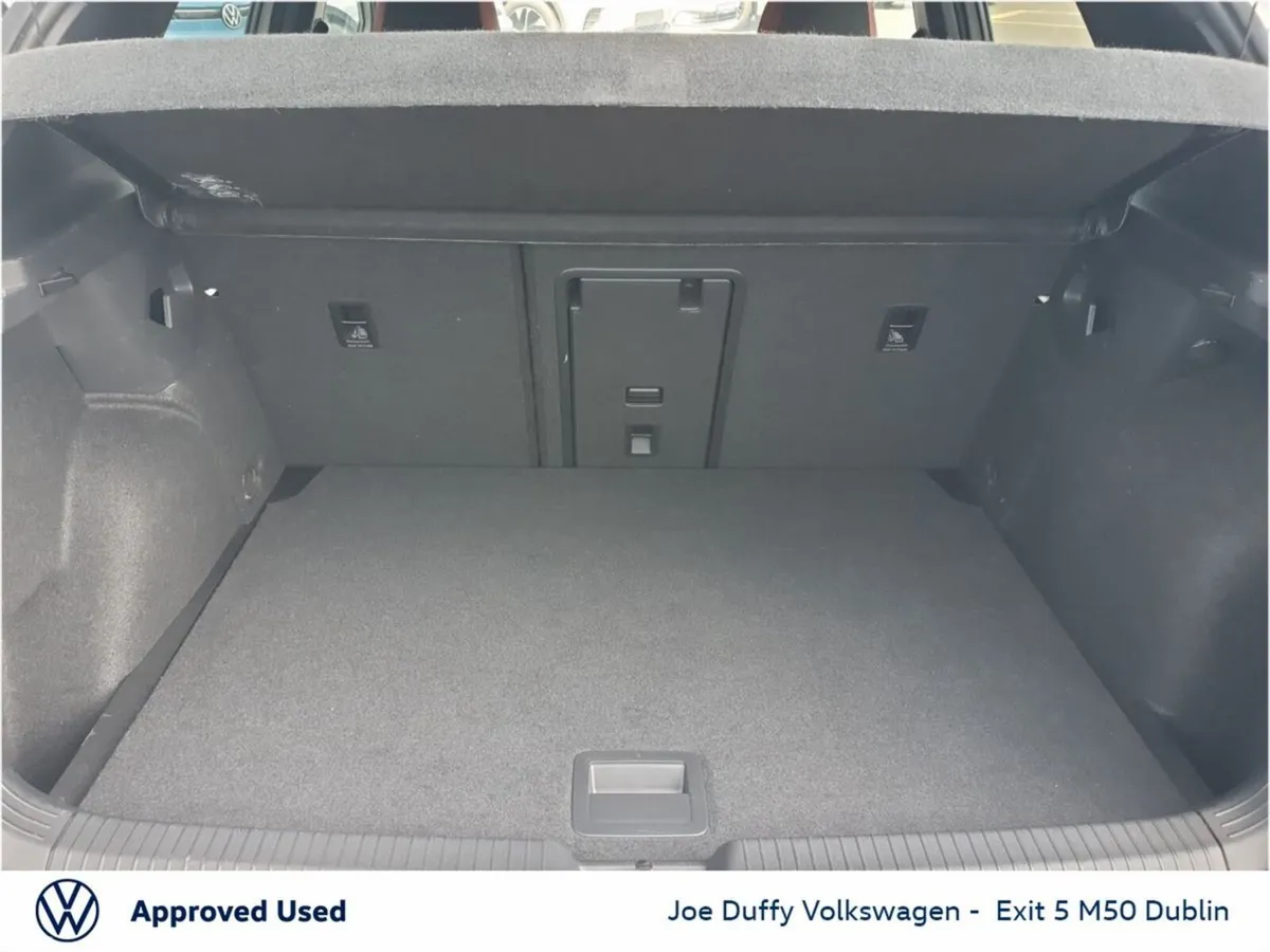 Volkswagen Golf Estate, Petrol, 2022, White