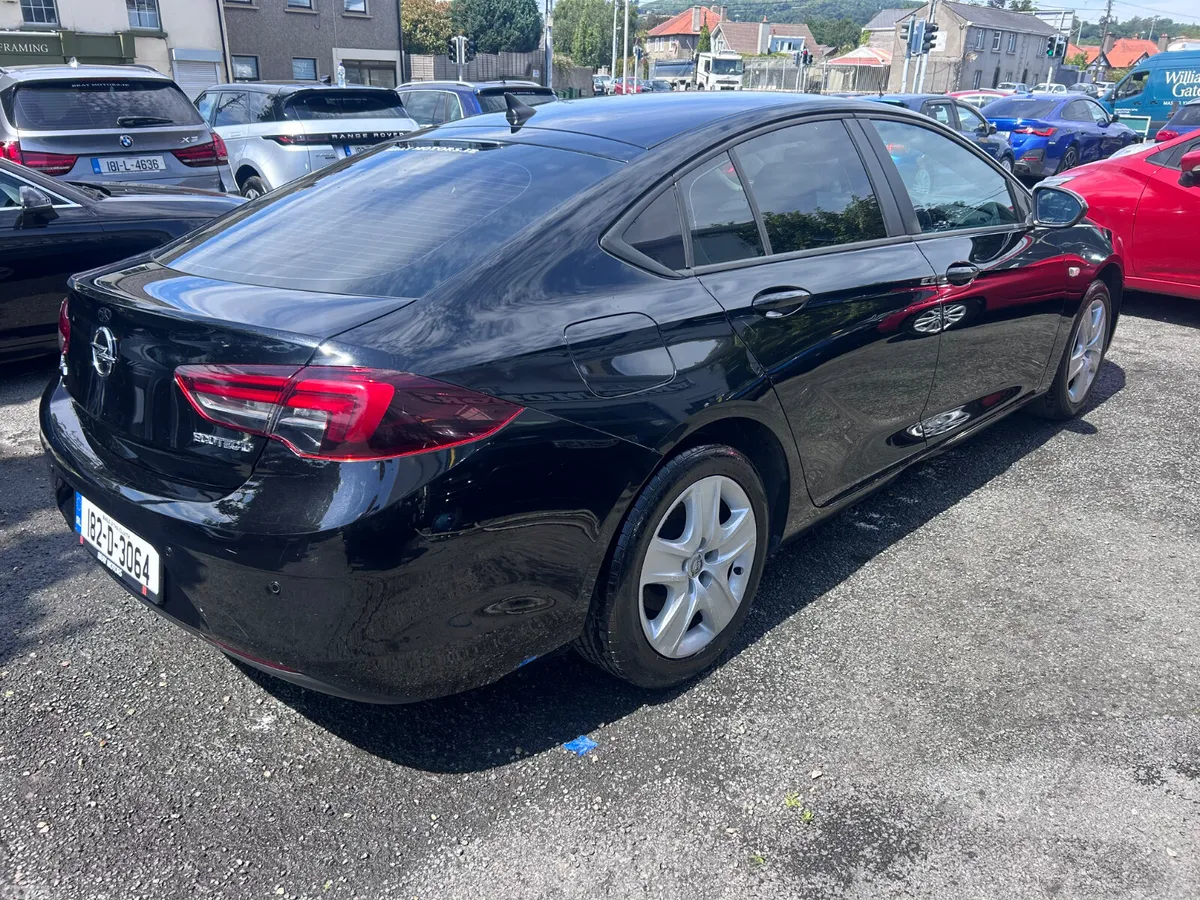 Opel Insignia Hatchback, Diesel, 2018, Black