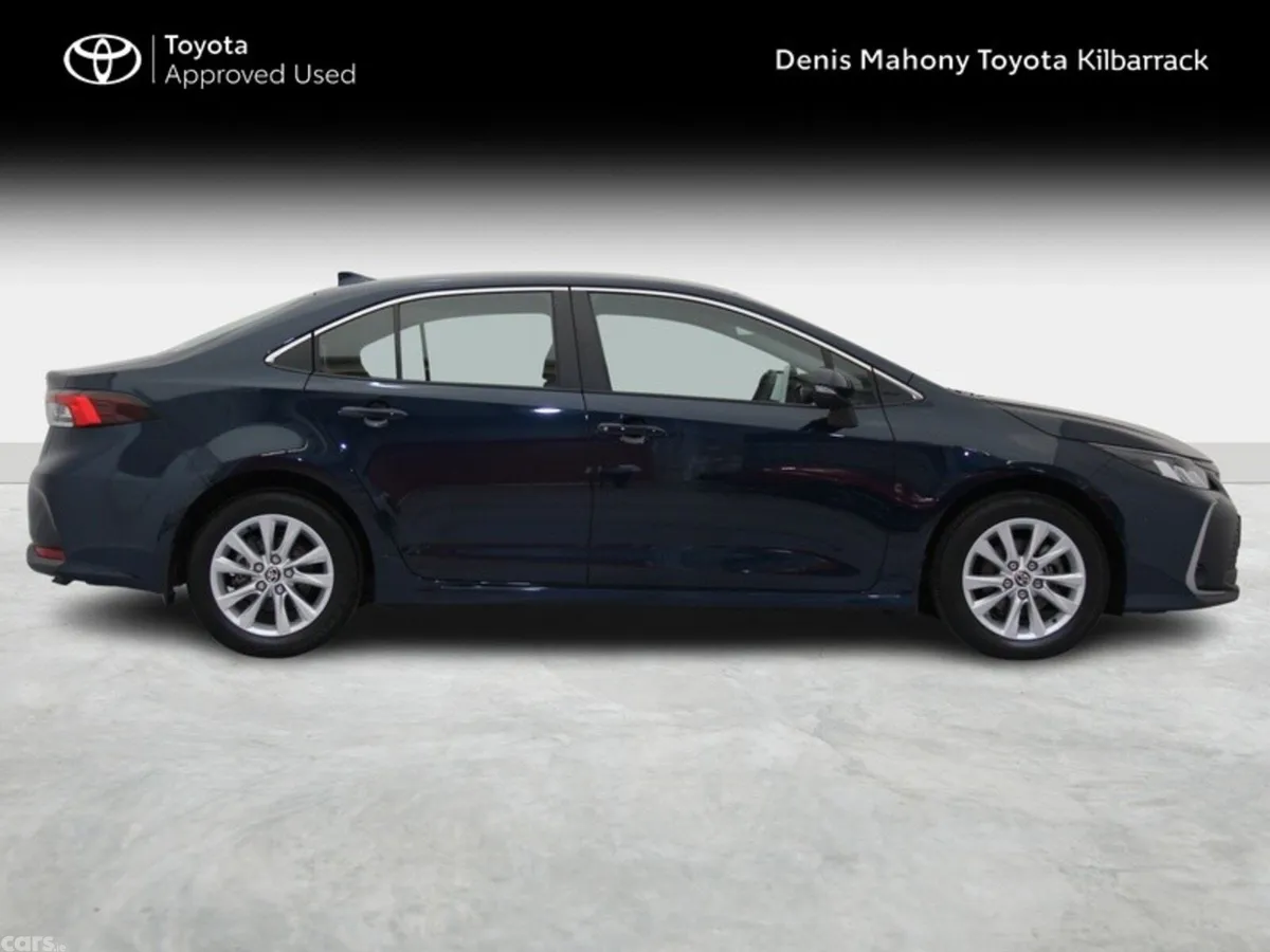 Toyota Corolla Saloon, Petrol Hybrid, 2025, Blue