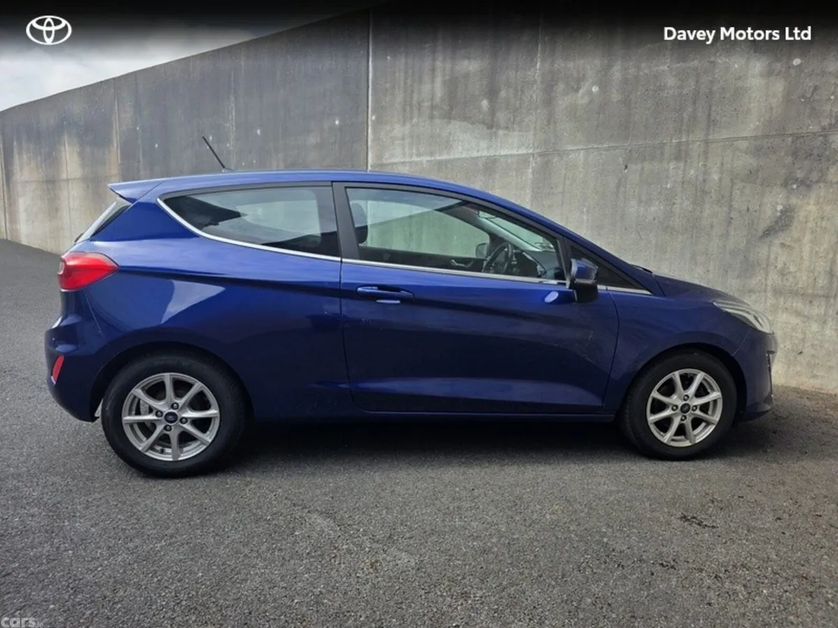 Ford Fiesta Hatchback, Petrol, 2018, Blue