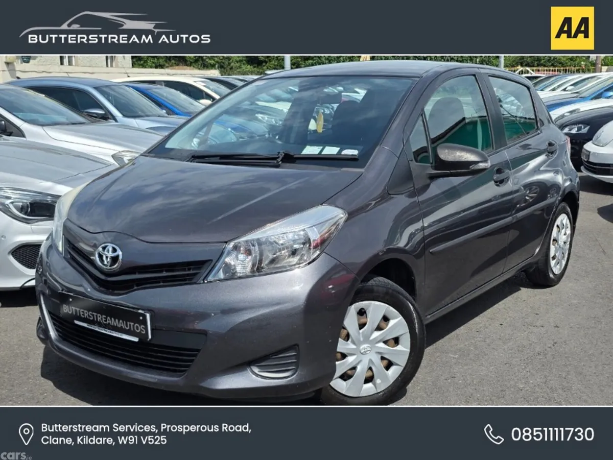 Toyota Yaris Hatchback, Petrol, 2014, Grey