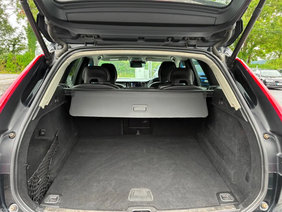 Volvo XC60 SUV, Diesel, 2020, Black